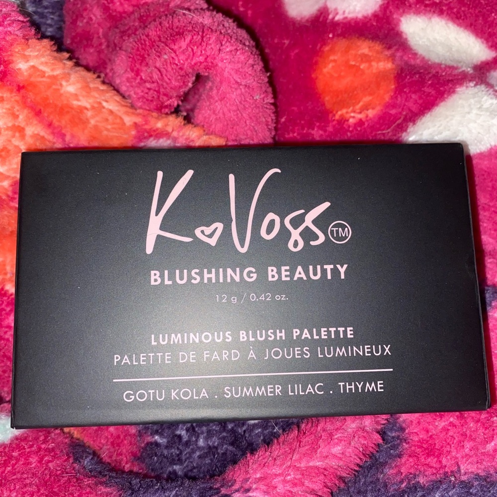 K Voss Blush Palette